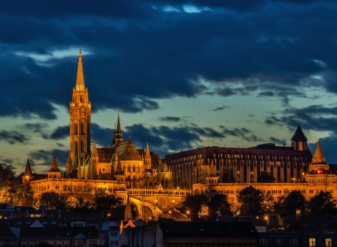architecture-budapest-building-47727